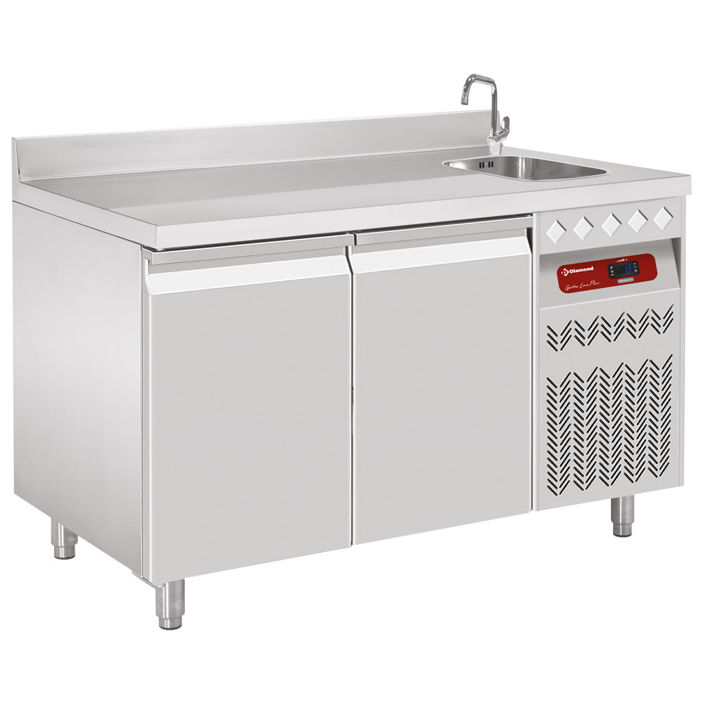 Geventileerde "muur" koeltafel, 2 deuren GN 1/1, 260 Lit. met spoelbak