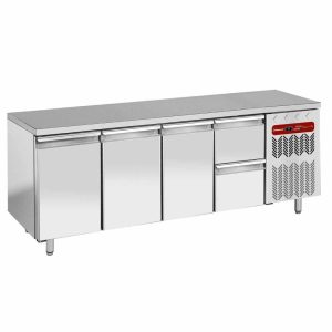 Koeltafel bestaande uit: