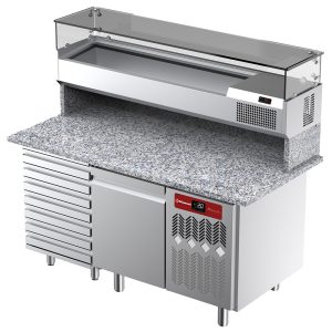Geventileerde koeltafel voor pizza met 1 deur en 7 laden en gekoelde vitrine 1600x380x410 met granieten werkblad.