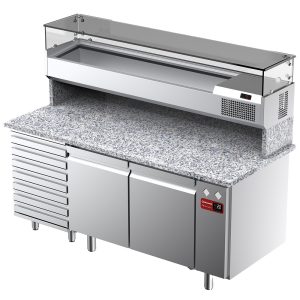 Geventileerde koeltafel voor pizza met 2 deuren en 7 laden en gekoelde vitrine 1800x380x410 met granieten werkblad.