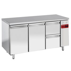 Koeltafel bestaande uit: