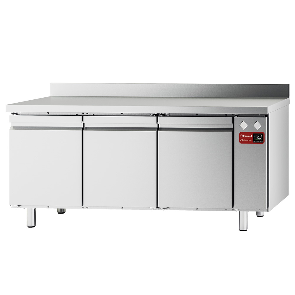 Wandkoelwerkbank, geventileerd, 3 deuren GN 1/1, 405 liter (zonder koelgroep)