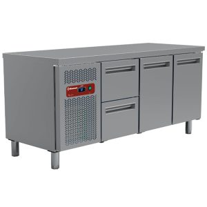 Refrigerating table composed of :