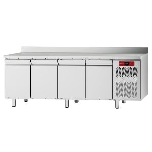 Wall-mounted cooling table, ventilated, 4 doors GN 1/1, 550 litres
