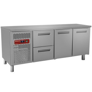 Refrigerating table composed of :
