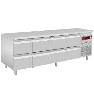 Refrigerating table composed of :
